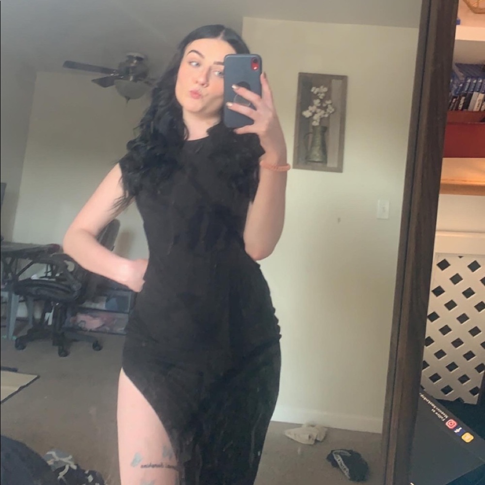 Meet your Posher, Latisha